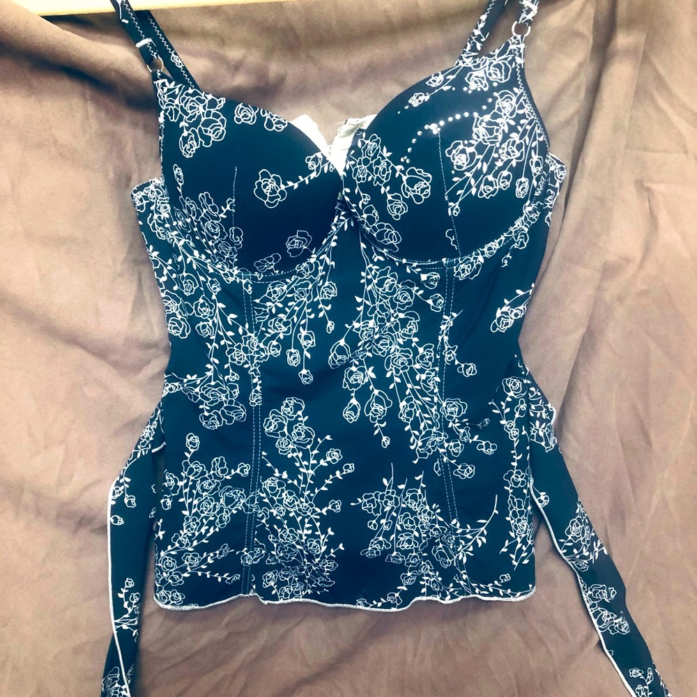 Size 34M Lormar bustier